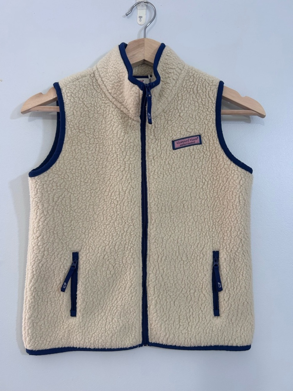 Vineyard Vines Heritage Kids Cream Sherpa Vest with Navy Trim, 6/7